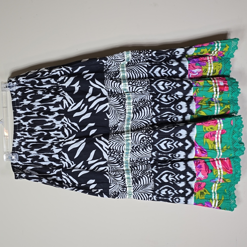 Womens Elementz Black & White Patterned Skirt Multicolor Accents Size 2X